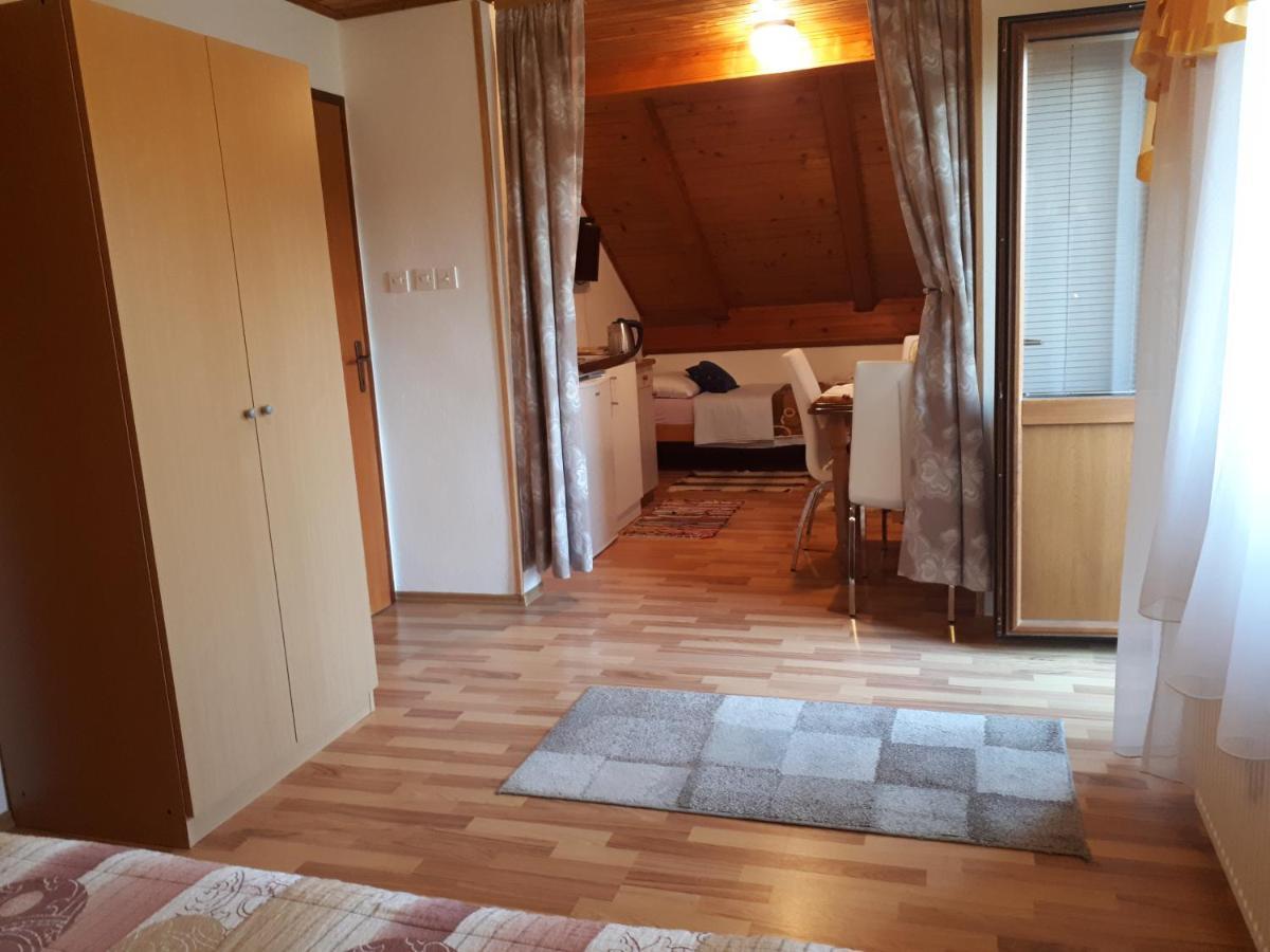 Guest House Family Varda Plitvice Lakes Plitvička Jezera Εξωτερικό φωτογραφία