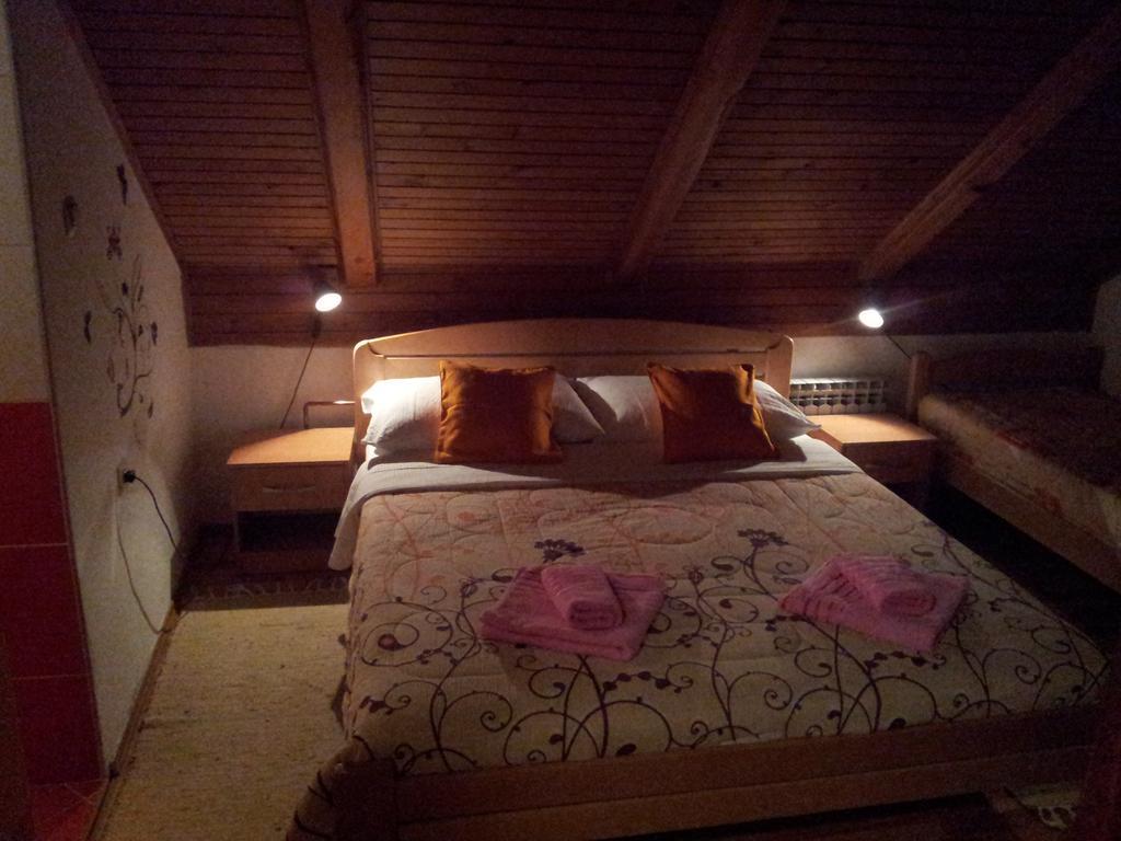 Guest House Family Varda Plitvice Lakes Plitvička Jezera Εξωτερικό φωτογραφία