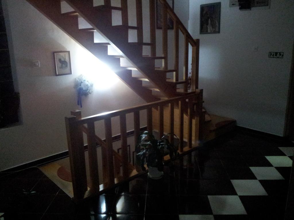 Guest House Family Varda Plitvice Lakes Plitvička Jezera Εξωτερικό φωτογραφία