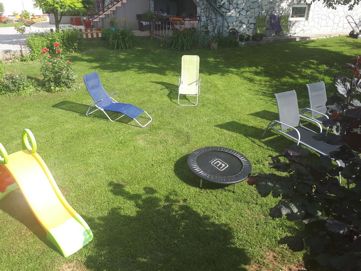 Guest House Family Varda Plitvice Lakes Plitvička Jezera Εξωτερικό φωτογραφία